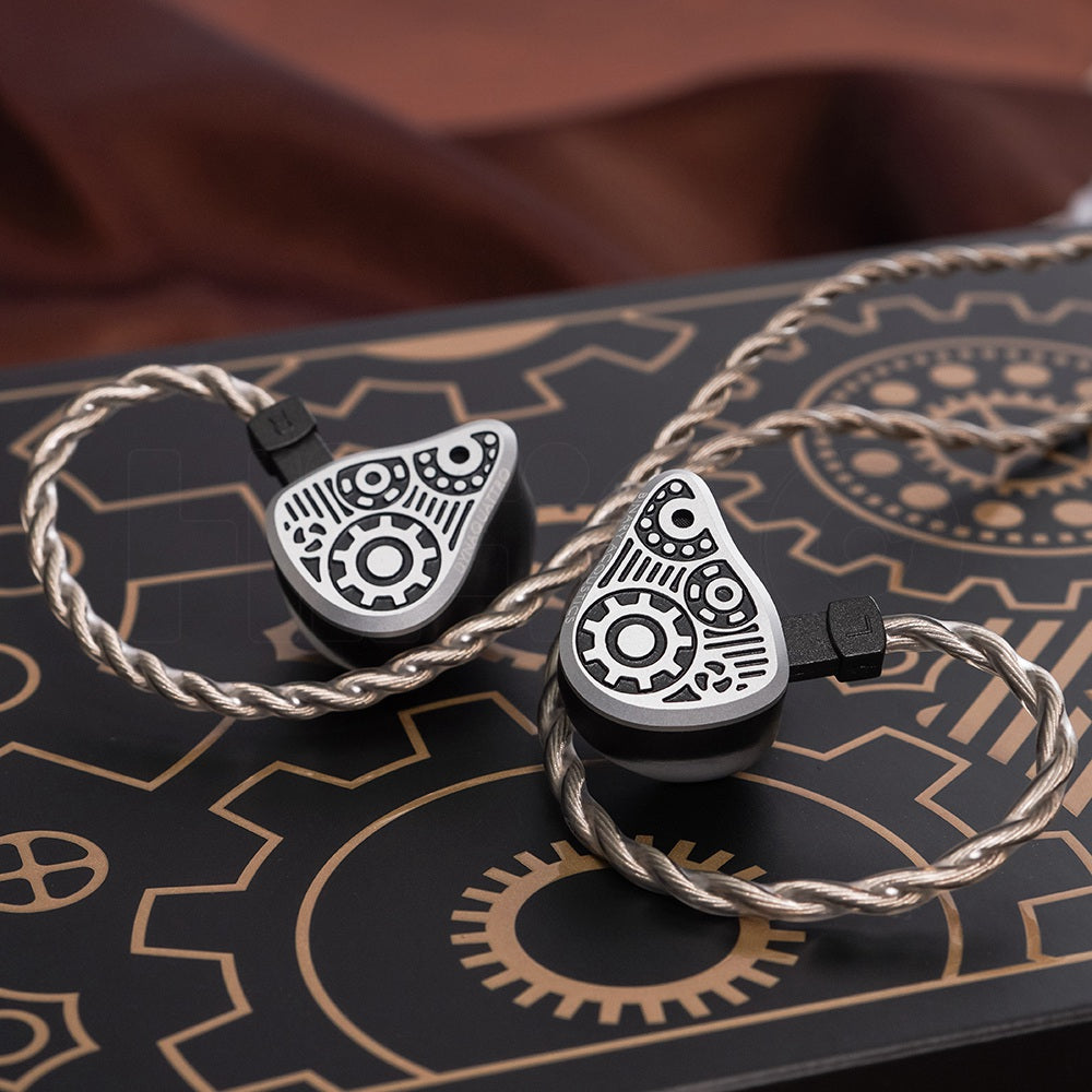 Binary Dynaquattro 4 Dynamic Driver IEMs