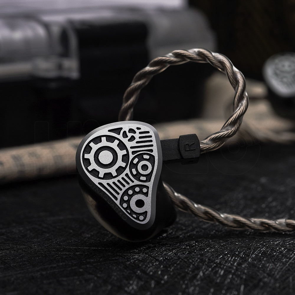 Binary Dynaquattro 4 Dynamic Driver IEMs