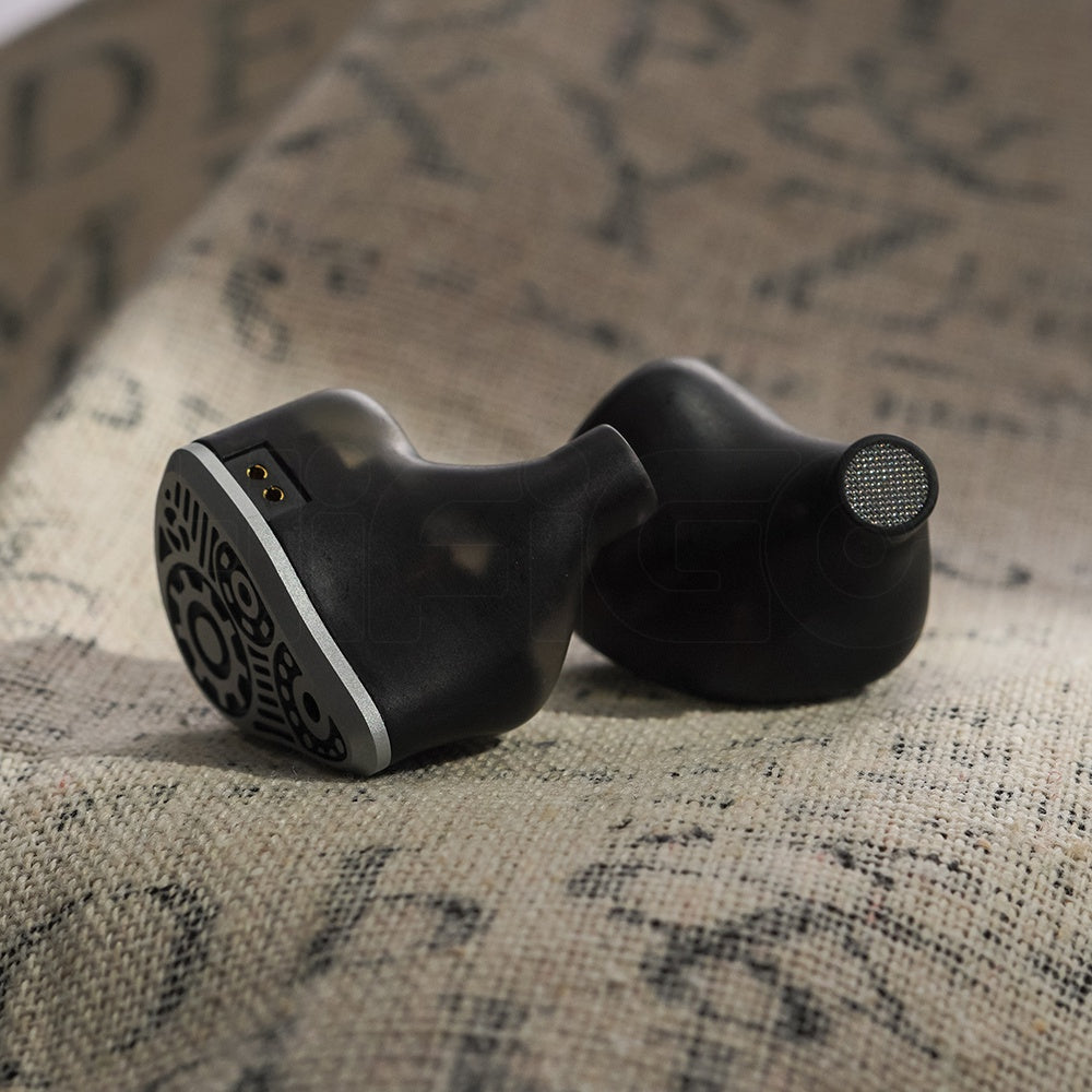 Binary Dynaquattro 4 Dynamic Driver IEMs